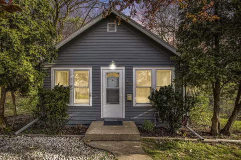 48 Ridgewood St, Kalamazoo, MI 49001