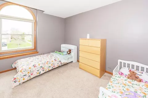 Bedroom - 6474 Bedview Dr, Saline, MI 48176 photo 6 of 17
