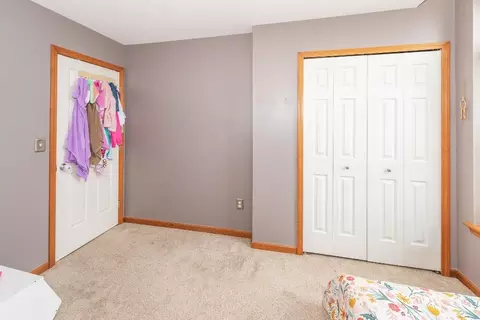 Bedroom - 6474 Bedview Dr, Saline, MI 48176 photo 8 of 17