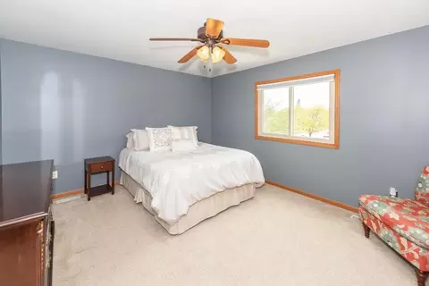 Bedroom - 6474 Bedview Dr, Saline, MI 48176 photo 14 of 17
