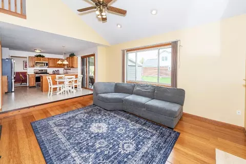 Living - 6474 Bedview Dr, Saline, MI 48176 photo 6 of 8
