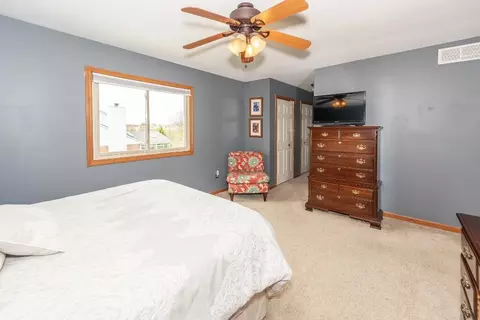 Bedroom - 6474 Bedview Dr, Saline, MI 48176 photo 17 of 17