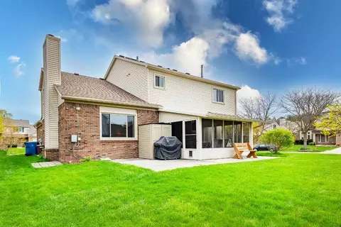 Exterior - 6474 Bedview Dr, Saline, MI 48176 photo 4 of 7
