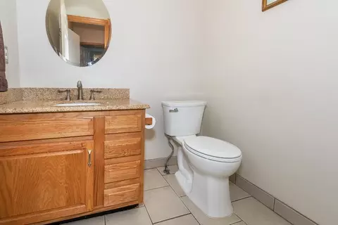 Bath - 6474 Bedview Dr, Saline, MI 48176 photo 1 of 5