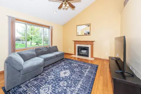 Living - 6474 Bedview Dr, Saline, MI 48176 photo 3 of 8
