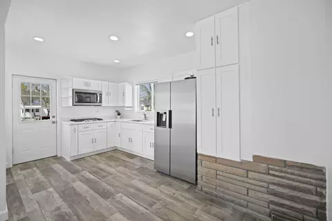 Kitchen - 414 Bates St, Jackson, MI 49202 photo 1 of 3