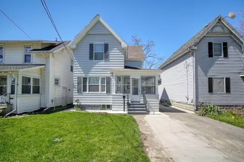 Exterior - 414 Bates St, Jackson, MI 49202 photo 2 of 12