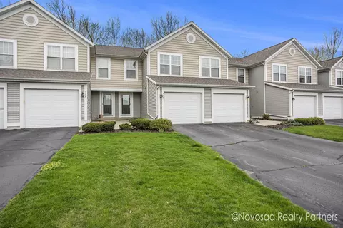 716 Stevens Pointe SE, Byron Center, MI 49315