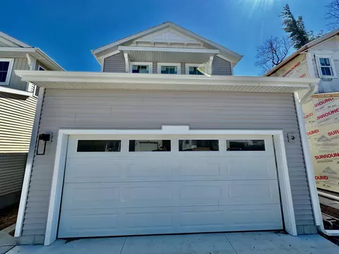 7244 Atwater Springs Dr, Norton Shores, MI 49456