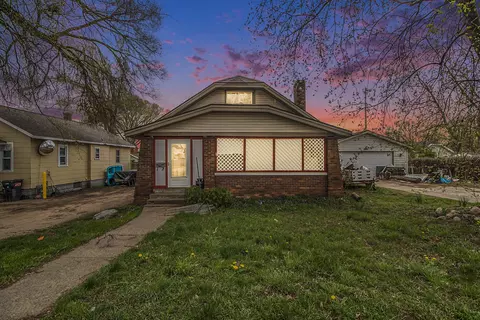 1782 Porter St SW, Wyoming, MI 49519