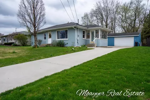3232 29th St SW, Grandville, MI 49418