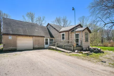 7505 W Chadwick Rd, Dewitt, MI 48820
