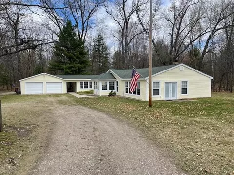 20760 E Moss Rd, Wellston, MI 49689