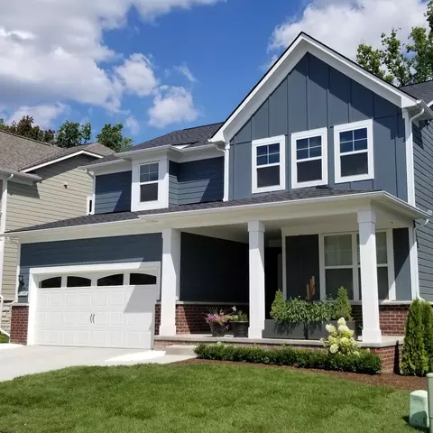 31040 Tremont Ln, Franklin, MI 48025