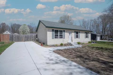 236 Greenvalley Ct, Jerome, MI 49249