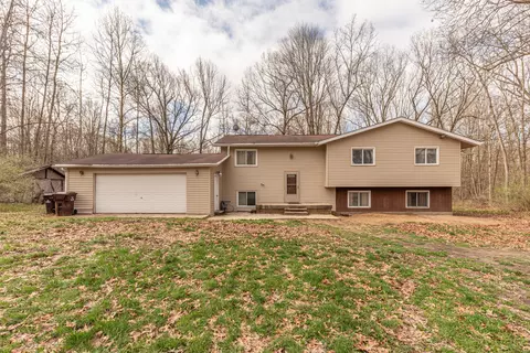 44403 Dunn Rd, Belleville, MI 48111