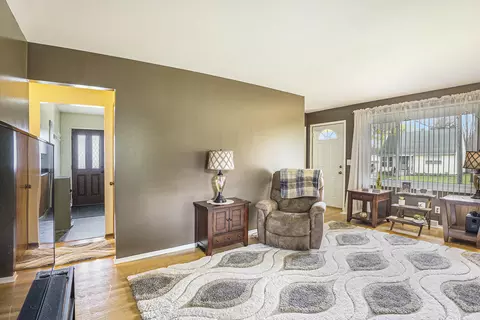 611 Marshall St, Jackson, MI 49202 photo 6