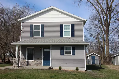 105 Loomis St, Sparta, MI 49345