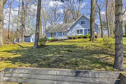 11728 Bradley Dr, Jerome, MI 49249