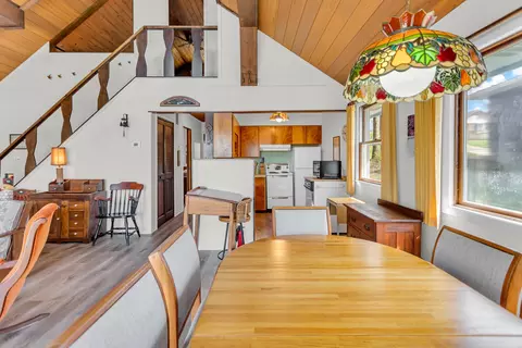 Dining - 11728 Bradley Dr, Jerome, MI 49249 photo 3 of 8