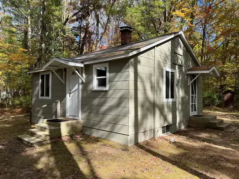 460 Lynn St, Baldwin, MI 49304 photo 4