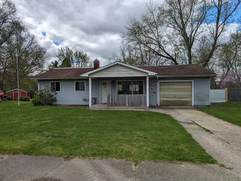 2432 Floral Dr, Niles, MI 49120