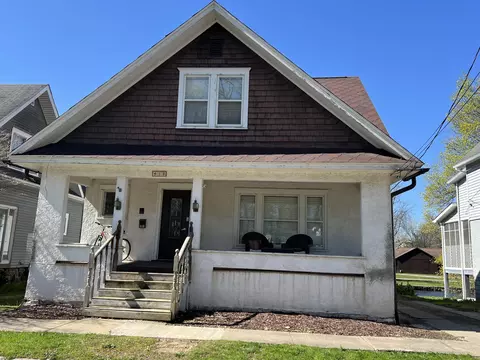 418 Linden Ave, Albion, MI 49224