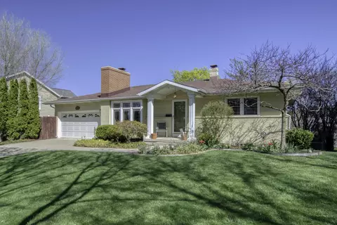 2451 Beechwood Dr SE, Grand Rapids, MI 49506