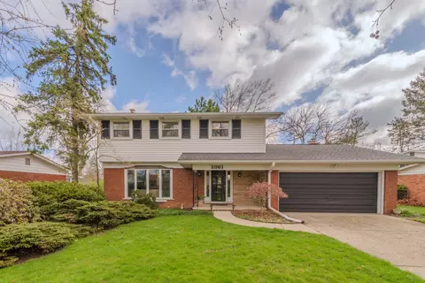 2861 Briarcliff St, Ann Arbor, MI 48105