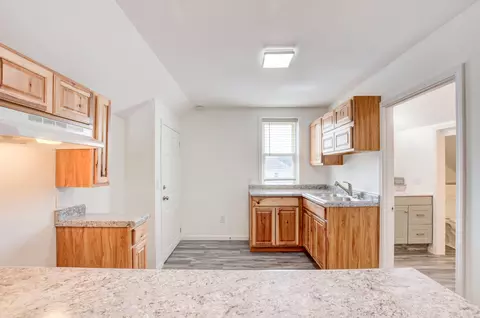 Kitchen - 916-918 S Sutton Rd, Jackson, MI 49203 photo 11 of 11