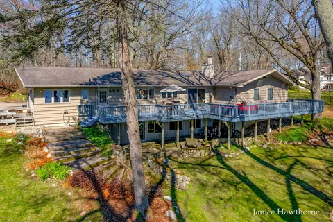 7349 Head Rd, Delton, MI 49046