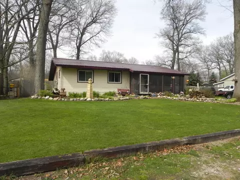 3372 Murl Ave, Muskegon, MI 49442