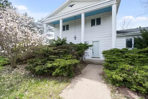 2200 Mount Hope Rd, Grass Lake, MI 49240