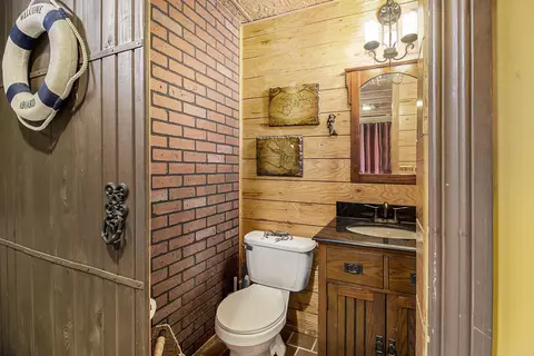 Bath - 8268 W Deerfield Rd, Blanchard, MI 49310 photo 3 of 3