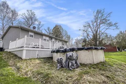 Exterior - 8268 W Deerfield Rd, Blanchard, MI 49310 photo 3 of 6