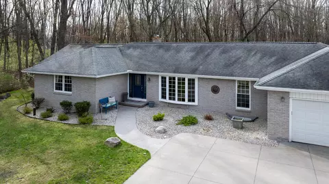 Exterior - 5905 Mccain Rd, Jackson, MI 49201 photo 14 of 16