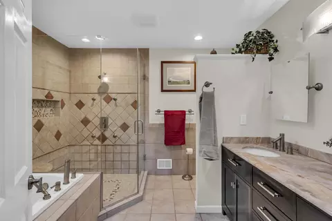 Bath - 5905 Mccain Rd, Jackson, MI 49201 photo 1 of 7