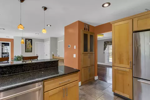 Kitchen - 5905 Mccain Rd, Jackson, MI 49201 photo 4 of 5