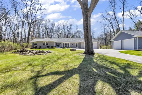 5905 Mccain Rd, Jackson, MI 49201