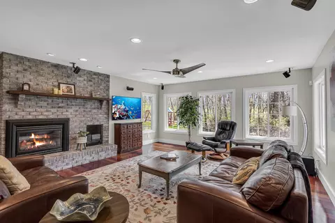 Living - 5905 Mccain Rd, Jackson, MI 49201 photo 1 of 9