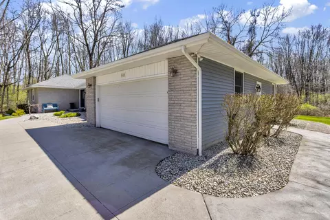 Exterior - 5905 Mccain Rd, Jackson, MI 49201 photo 6 of 16