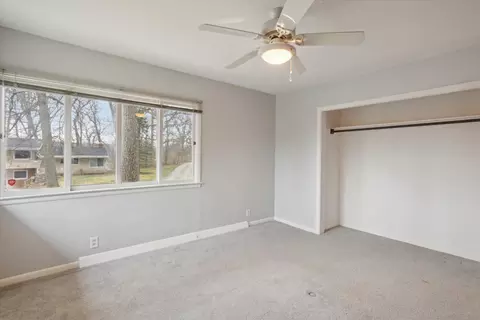 Bedroom - 2102 Dale Rd, Jackson, MI 49203 photo 3 of 5