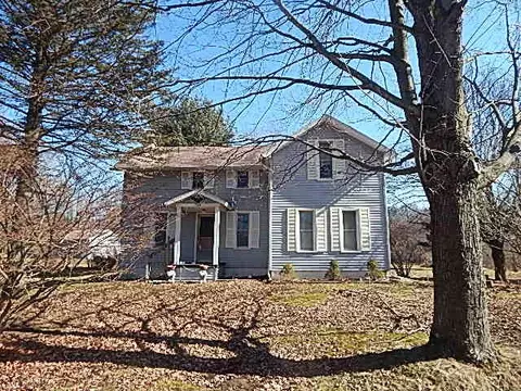 2251 Glasgow Rd, Jackson, MI 49201