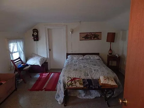 Bedroom - 2251 Glasgow Rd, Jackson, MI 49201 photo 4 of 5