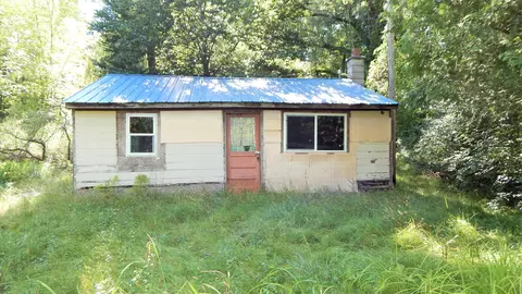 6258 E Peavey St, Walkerville, MI 49459 photo 4