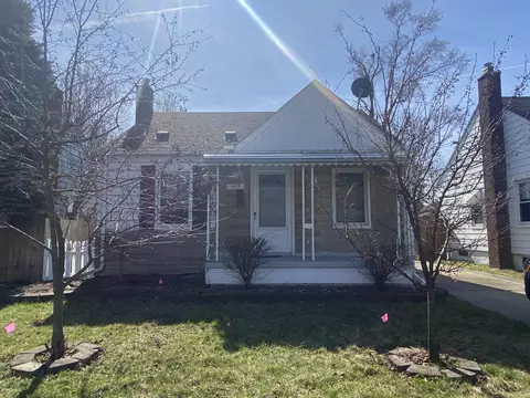 1515 Goddard Rd, Wyandotte, MI 48192