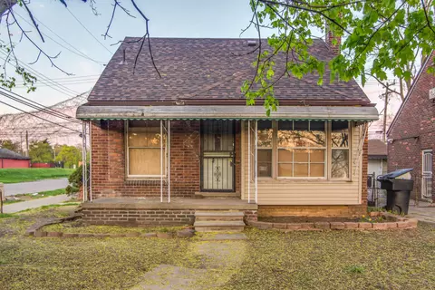 17462 Woodbine St, Detroit, MI 48219