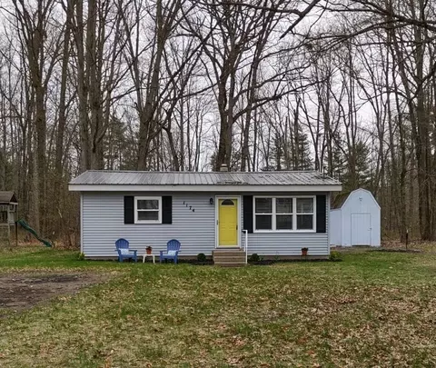 1174 S Ransom Rd, White Cloud, MI 49349