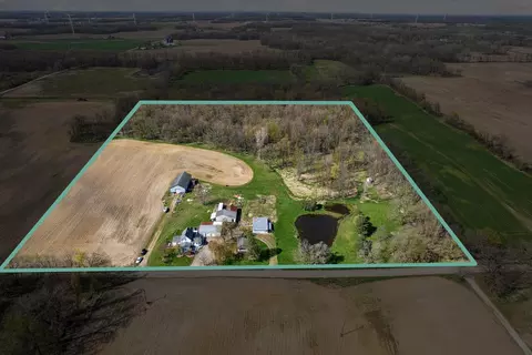 9240 Church Rd, Hillsdale, MI 49242