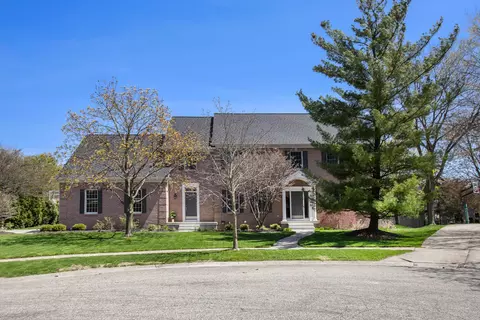 2346 Mission Hills Dr SE, Grand Rapids, MI 49546